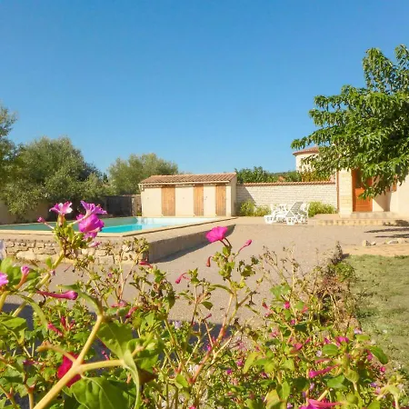 Maison Azinea Holiday home Argeliers